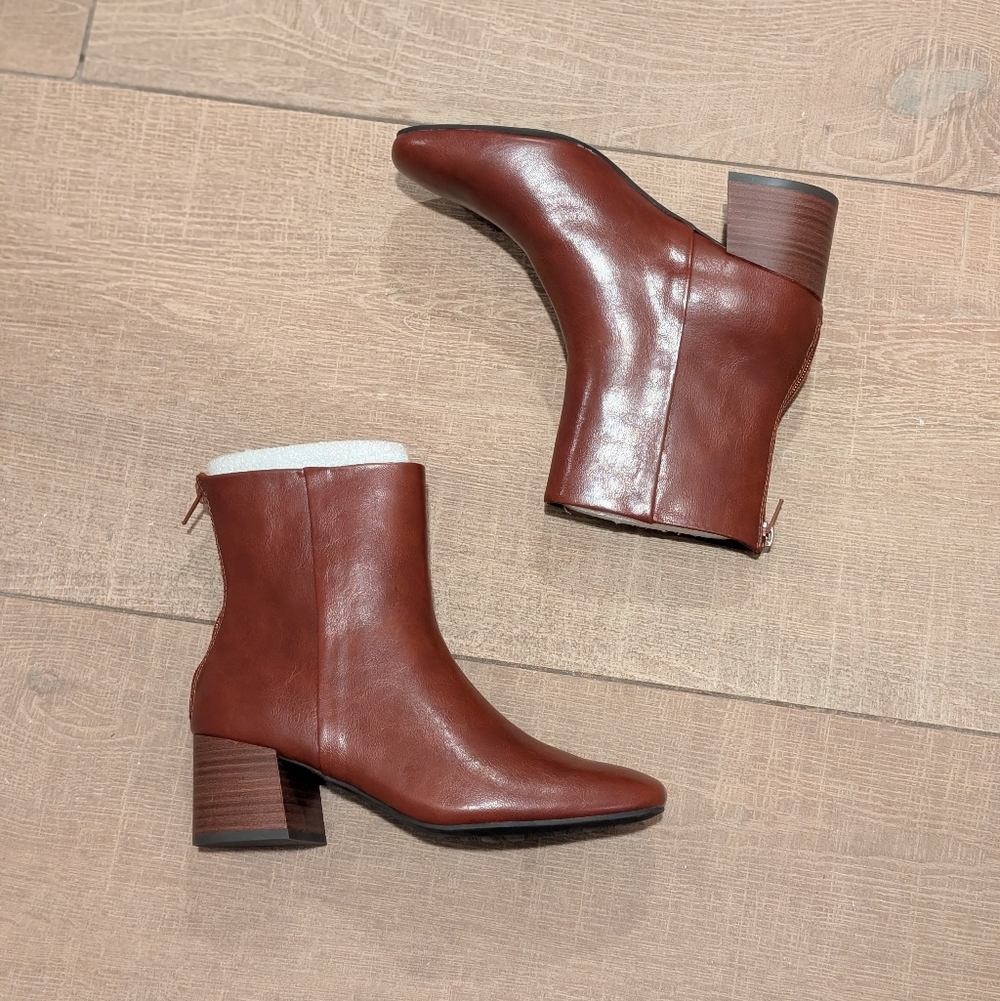 Baretraps Women's Emilie Block Heel Booties 6.5 New